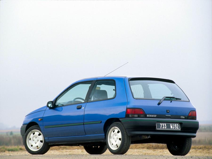  Renault Clio S 1992 года  (фото 6 из 6)